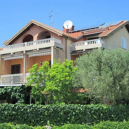 招待所 Daniela 3*