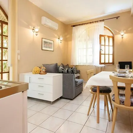 Daniela Casa de hóspedes Brodarica (Sibenik-Knin)