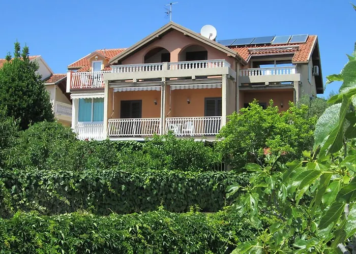 Daniela בית הארחה